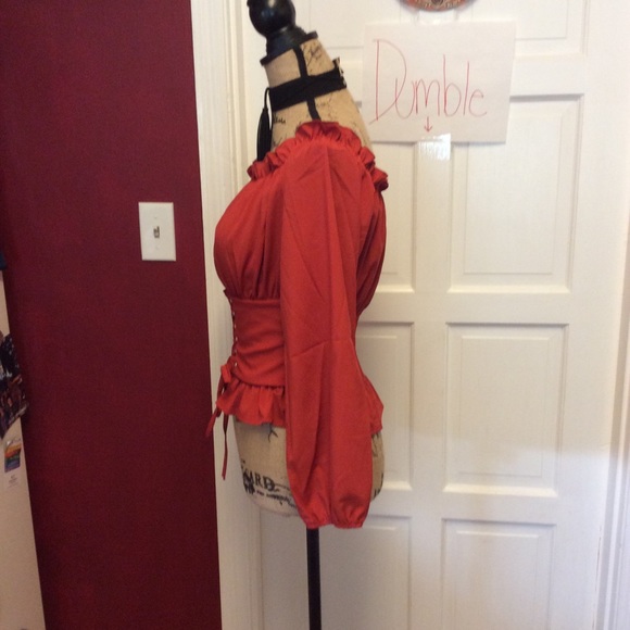 🦉🍁just in 🦉🍁burnt orange top - Picture 6 of 8